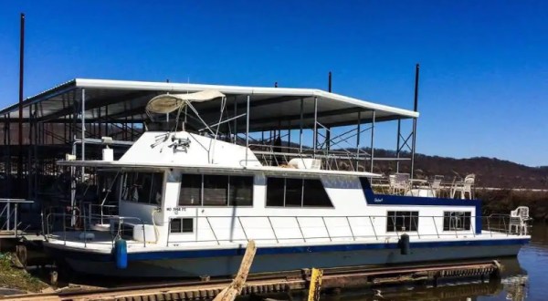Spend The Night On A Docked Boat On This Vintage House Boat In Missouri