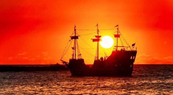 Floridians Can Sail On A Pirate Ship Through Clearwater Beach This Summer