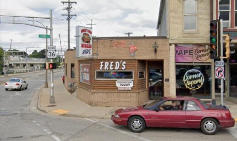This Timeless 1980s Restaurant In Wisconsin Sells The Best Burgers In The World