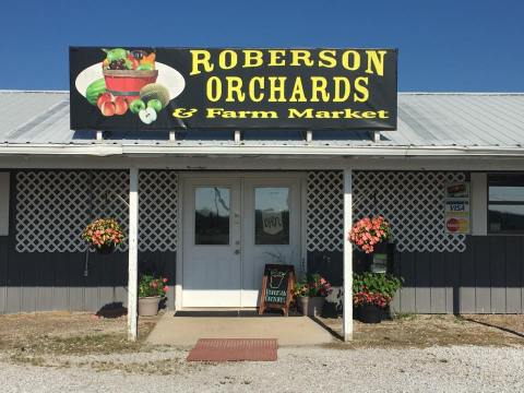 Enjoy A Fresh Farmers Market Any Day Of The Week At Roberson Orchards In Arkansas