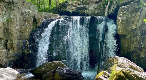 Falling Branch Trail Is A Beginner-Friendly Waterfall Trail In Maryland That’s Great For A Family Hike