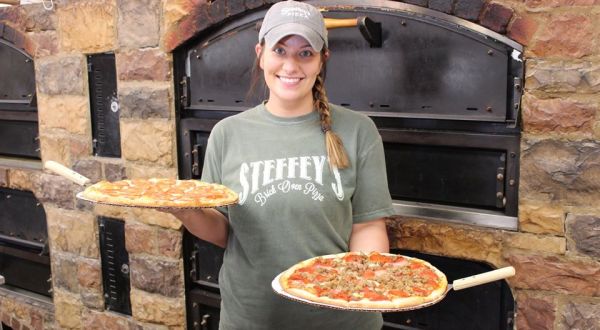 The Brick Oven Pies Or The House Specialty At Steffey’s Pizza In Arkansas Will Have You Drooling
