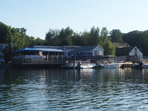 You Can Dock Your Boat And Walk Right Up To BG’s BoatHouse, An Incredible Waterside Restaurant In New Hampshire