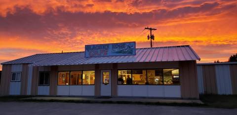 Treat Yourself To Old-Fashioned Diner Eats At Glacier's Edge Cafe In Montana