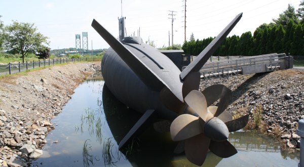 New Hampshire’s USS Albacore Is A Quintessential Roadside Attraction