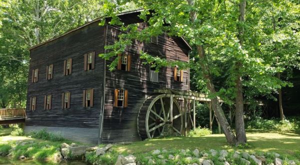 Road Trip From Cleveland To Mohican State Park To Check Out A Working 1830s Mill