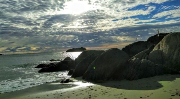 Find The Perfect Place To Sprawl Out On A Half Mile Of Sandy Shore At Singing Beach In Massachusetts