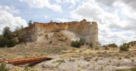 Hike To A Magnificent Archeological Treasure In Wyoming, The Castle Gardens Petroglyphs