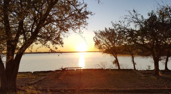 Pomona State Park Is One Of The Most Underrated Summer Destinations In Kansas