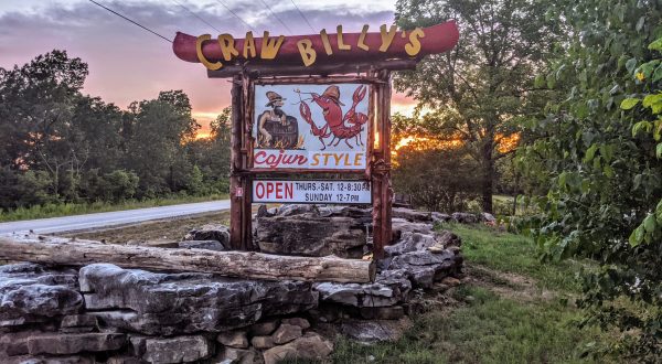 Savor Gator, Crawfish, Catfish, And More At Craw Billy’s In Arkansas