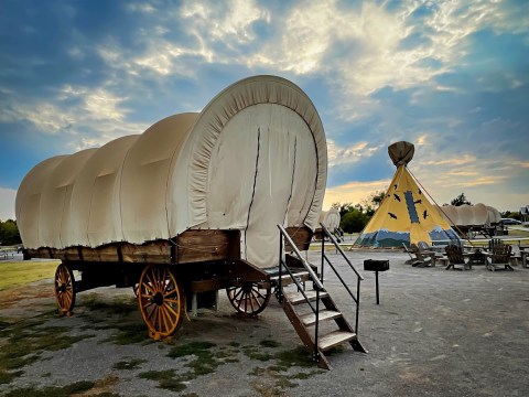 There's A Covered Wagon Campground In Oklahoma And It's A Unique Overnight Adventure