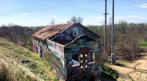 Hike To A Creepy Abandoned Building, The Norco Powerhouse, On This Short Southern California Trail That Will Give You The Chills