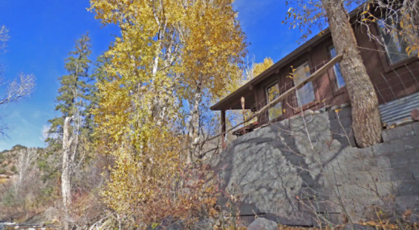 Stay In This Cozy Little Creekside Cabin In Colorado For Less Than $111 Per Night