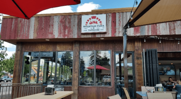 Enjoy Great Pizza, Beer, And Atmosphere At The Mountain Pizza And Taproom In Colorado