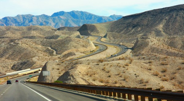 U.S. Highway 93 Is 200 Miles Of White-Knuckle Driving In Arizona That’s Not For The Faint Of Heart