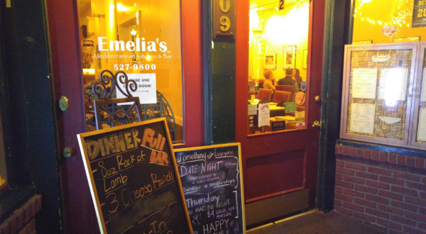 Transport Your Tastebuds With The Mediterranean Cuisine Of Emelia’s Kitchen In Arkansas