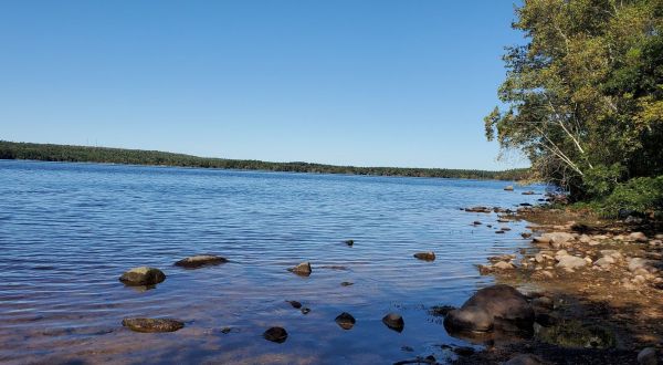 Ridge Hill Reserve Is A Little-Known Lake Hike In Massachusetts