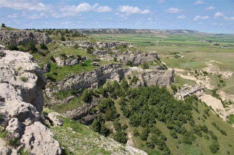 You Don't Want To Miss The Stunning Valley Views At North Overlook Trail In Nebraska