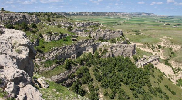 You Don’t Want To Miss The Stunning Valley Views At North Overlook Trail In Nebraska