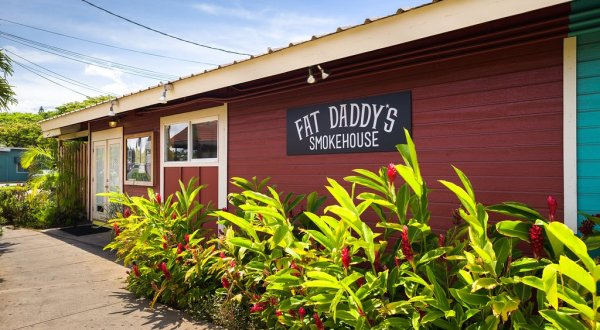 The Authentic Barbecue at Fat Daddy’s Smokehouse In Hawaii Will Drive Your Tastebuds Wild