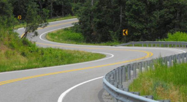 The Dragon Tail Is 60 Miles Of White Knuckle Driving In Arkansas That’s Not For The Faint Of Heart