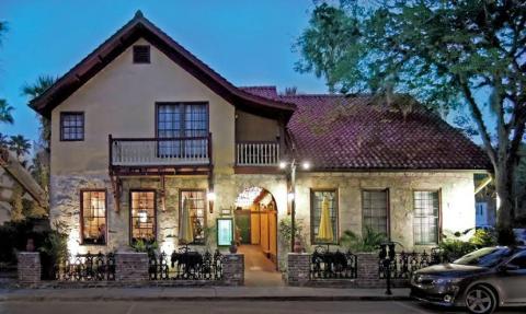 The Old City Inn in Florida Is A Romantic Getaway With History Dating Back To The 1800s