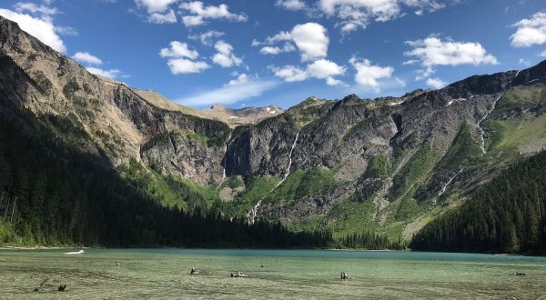 The Natural Beauty of Montana’s Avalanche Lake Is Almost Otherworldly