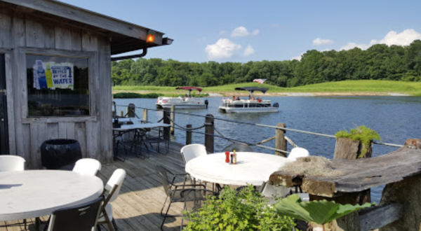 7 Outdoor Restaurants In Louisiana You’ll Want To Visit Before Summer’s End