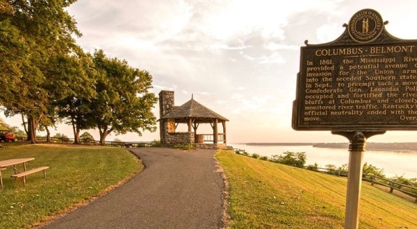 Picnic Along The Mississippi At The Peaceful Columbus-Belmont State Park In Kentucky