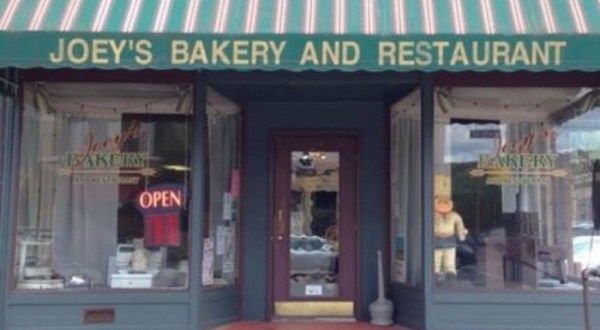 Tempt Your Taste Buds With A Delicious Meal At Joey’s Bakery In Pennsylvania