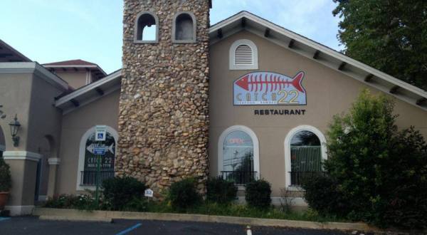 You’ll Have A Hard Time Narrowing Down Your Favorite Menu Item At Catch 22 Seafood In South Carolina