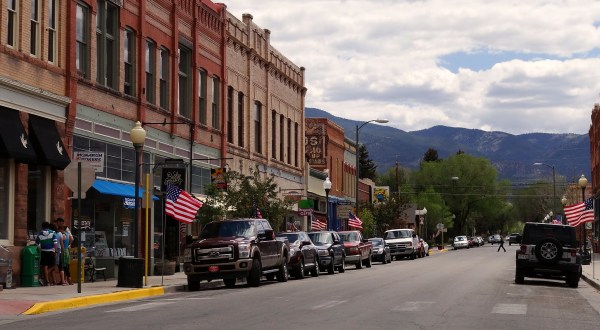 From Public Hot Springs To Endless Trails, Salida, Colorado Has Attractions That Are The Stuff Of Summertime Dreams