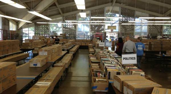 The Largest Book Sale In Hawaii Has Just Gone Virtual And Bookworms Will Love It