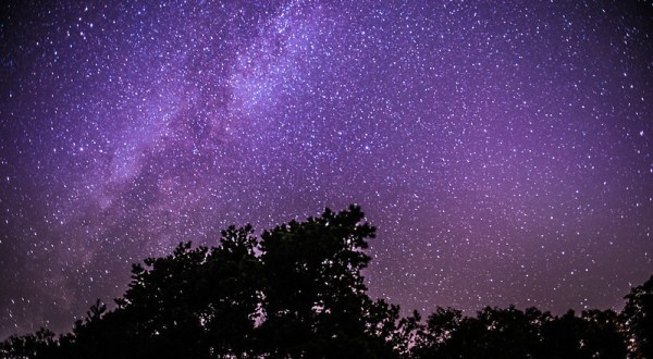 Catch The Best And Brightest Meteor Shower Of The Year When It Appears Over Missouri In August