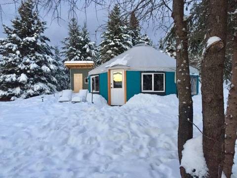 You Can Spend A Cozy Night In The County At This Maine Yurt