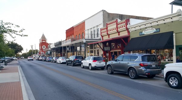 Granbury, Texas Is One Of The Top 10 Historic Towns In America