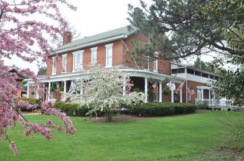 From Patio Dining To Pet-Friendly Guestrooms, West Virginia's Award-Winning Preston County Inn Has Options For Everyone