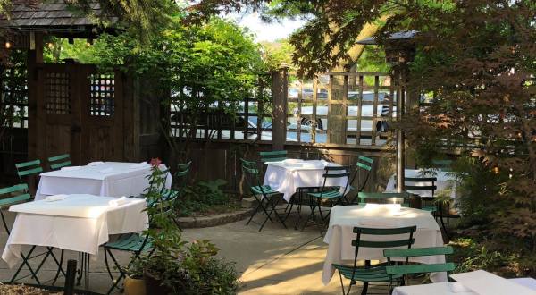 The Most Romantic Outdoor Summer Dining Is Found At These 8 Restaurants In Illinois