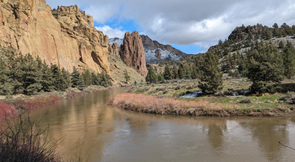 The Misery Ridge Trail At Oregon’s Smith Rock State Park Is Hard, But The Views Are Amazing