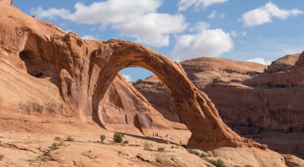 This 105-Foot-Tall Natural Arch In Utah Is Only Accessible By Hiking Trail And It’s A Sight To Be Seen