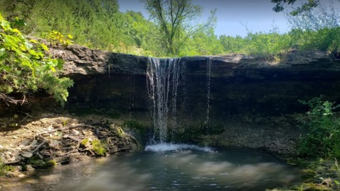 Experience The Beauty Of Kansas' Alcove Springs, A Tiny Waterfall Along The Old Oregon Trail