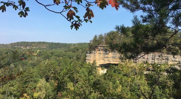 You’ll Be Amazed By The Natural Rock Formations And Stunning Views At Pogue Creek Overlook In Tennessee