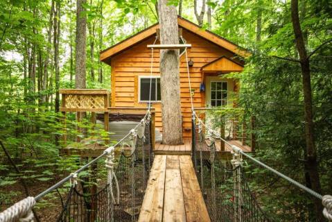 Stay Overnight At This Spectacularly Unconventional Treehouse In West Virginia