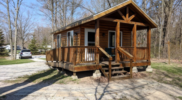Stay In This Cozy Little Lakefront Cabin Near Detroit For Less Than $100 Per Night