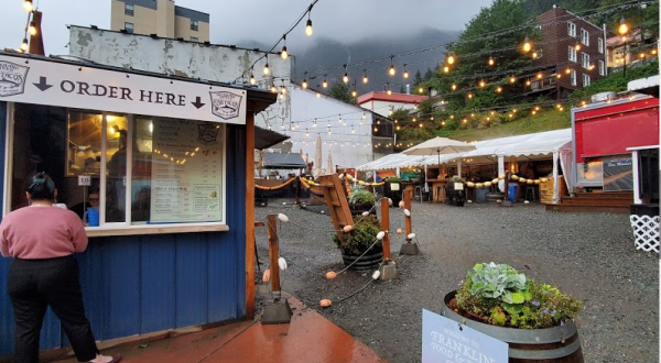 Try Out This Tasty Fish Taco Truck Run By A Former Alaskan Fisherman