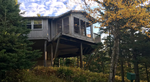 Stay Overnight At This Spectacularly Unconventional Treehouse In Minnesota