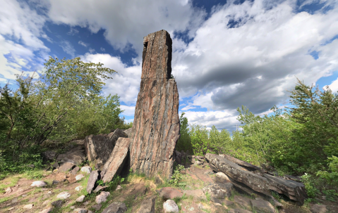 This 60-Foot-Tall Magnetic Rock In Minnesota Is Only Accessible By Hiking Trail And It's A Sight To Be Seen