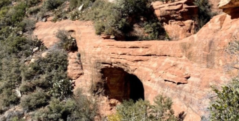 This 50-Foot-Tall Natural Arch In Arizona Is Only Accessible By Hiking Trail And It's A Sight To Be Seen