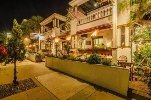 Stay Overnight In A 106-Year-Old Hotel That's Said To Be Haunted At St. Augustine In Florida
