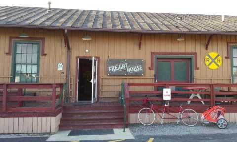 Indulge In 60-Cent Wings Every Monday At The Freight House Grill & Pub In Ohio